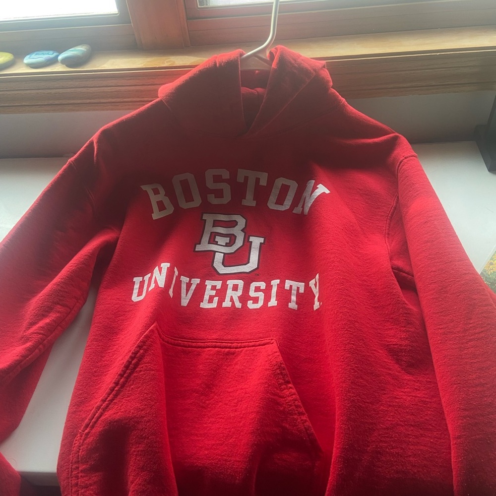 Red Boston U hoodie
Size: S